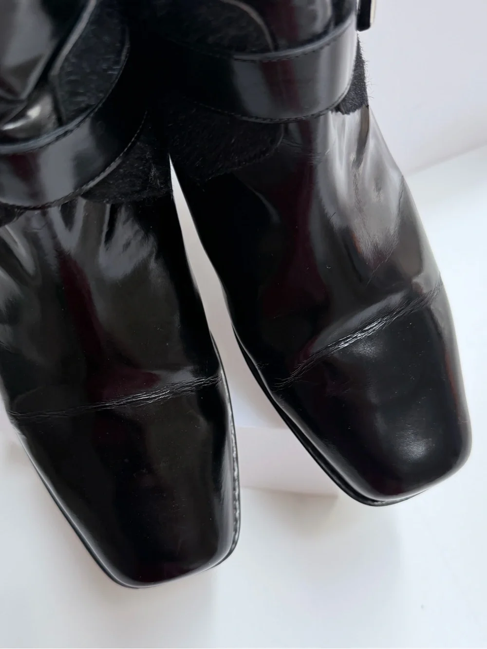 Stuart Weitzman Size 9 Negev Jet Mirror Booties Zip Back
